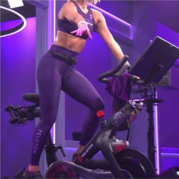 Peloton Sundays With Love Reversible High Rise Leggings M Purple - Picture 1 of 11